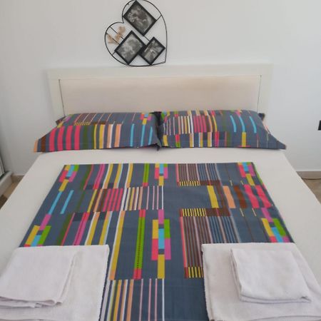 Apartment Thousand Kisses Sarande Exterior photo
